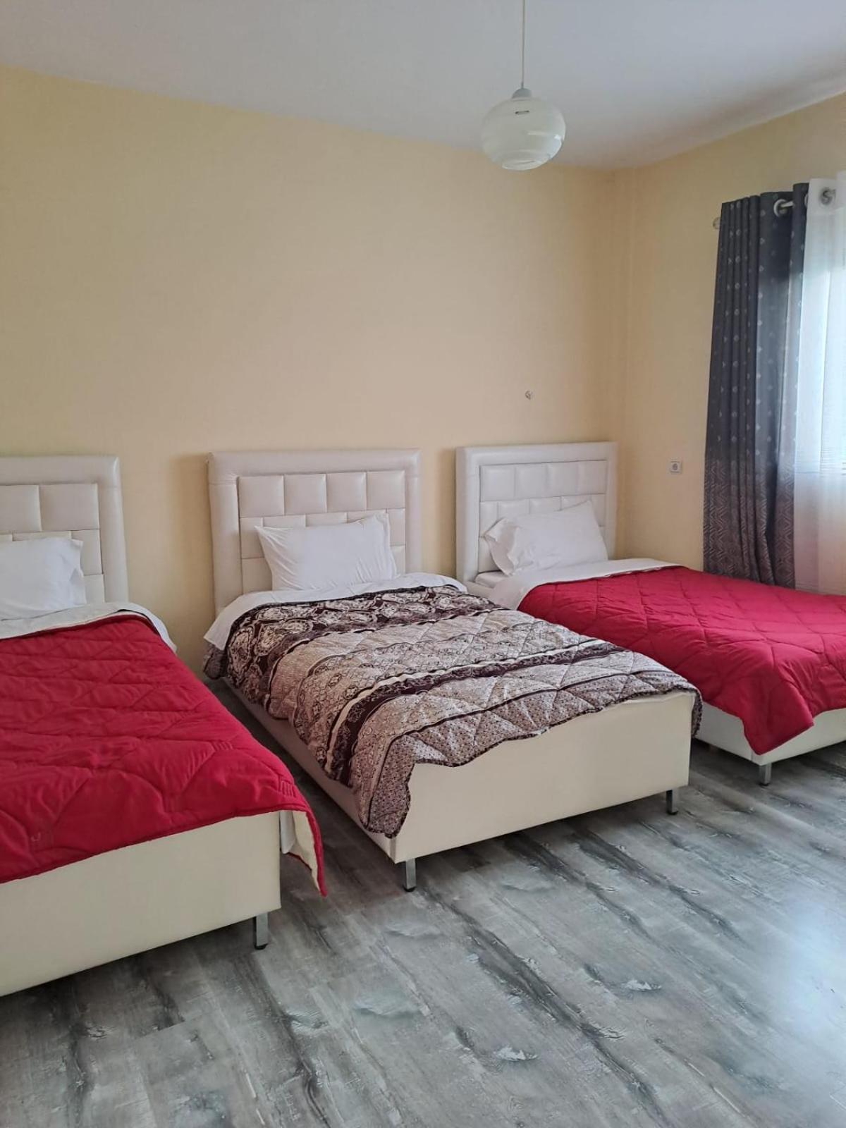 Sun& Relax Home Korça Kültér fotó